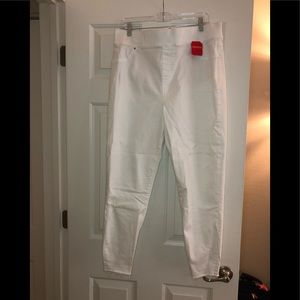 Spanx leggings- NWT - white